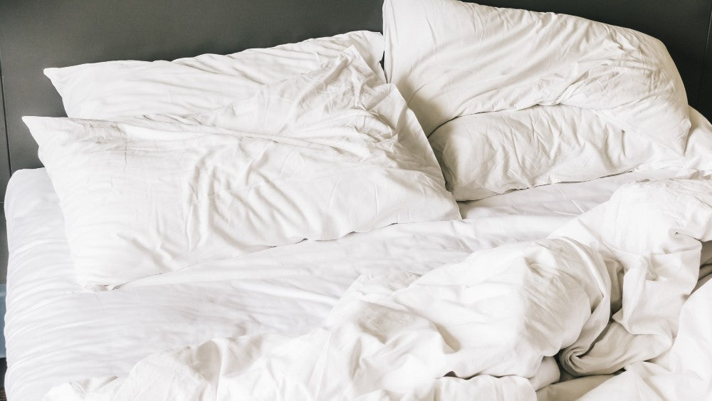 Tips Merapikan Tempat Tidur